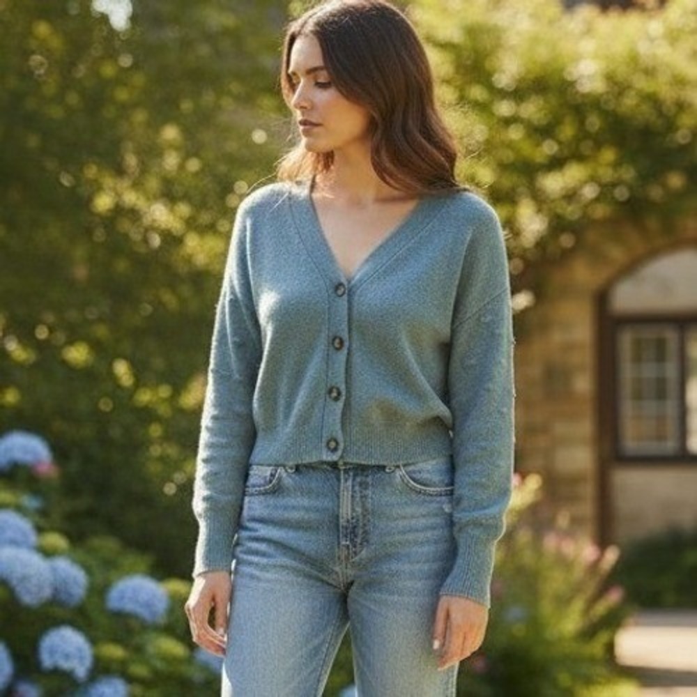 Moon & Madison Womens V-Neck Cardigan Sweater Medium Blue Cropped Knit Size M